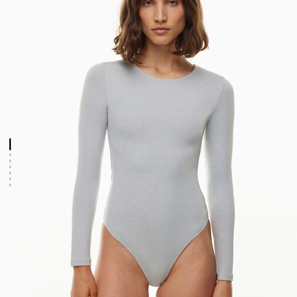 Babaton Contour Crew Long-Sleeve Bodysuit, Grey, Crewneck, Size Small